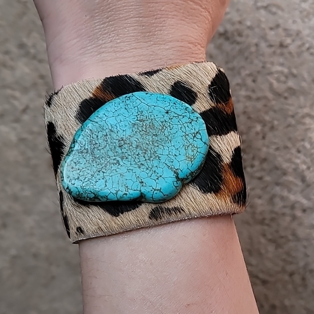Leather leopard Snap Braclet